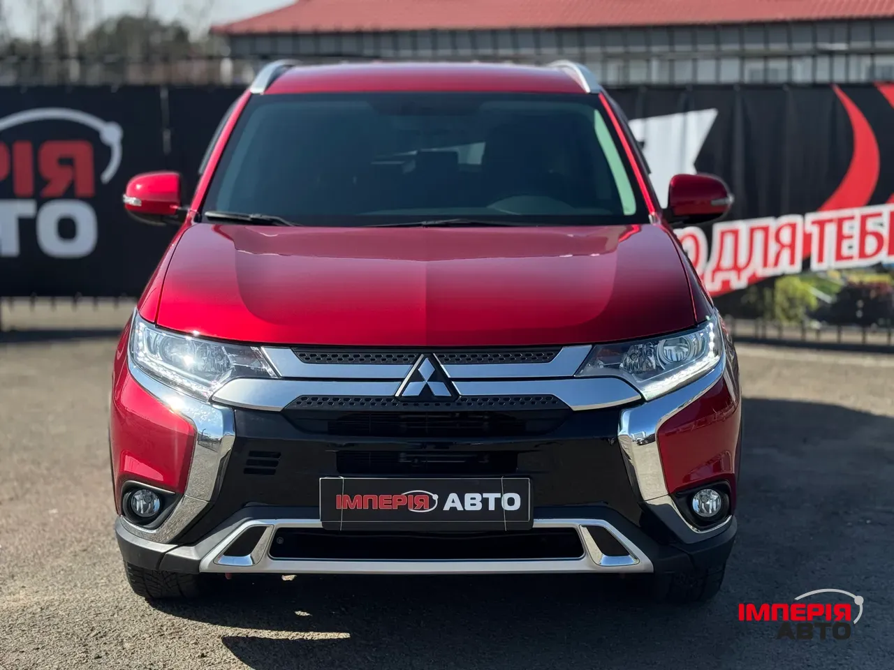 Mitsubishi Outlander - фото 2