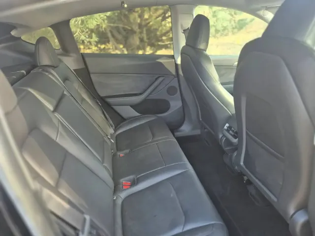 Tesla Model Y - фото 5