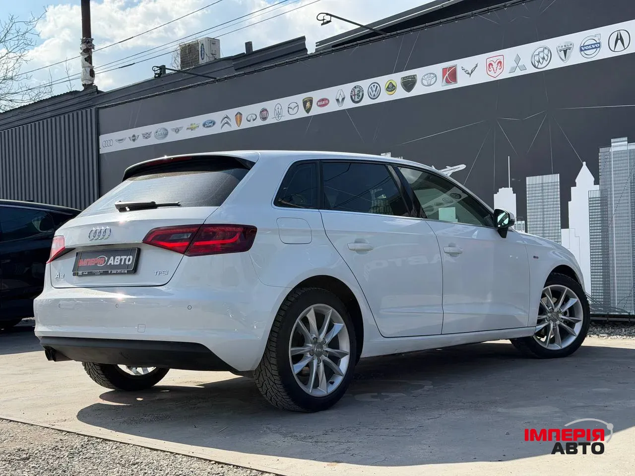 Audi A3 - фото 6