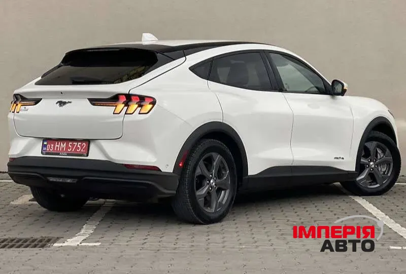 Ford Mustang Mach-E - фото 3