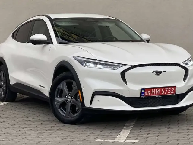 Ford Mustang Mach-E - фото 1