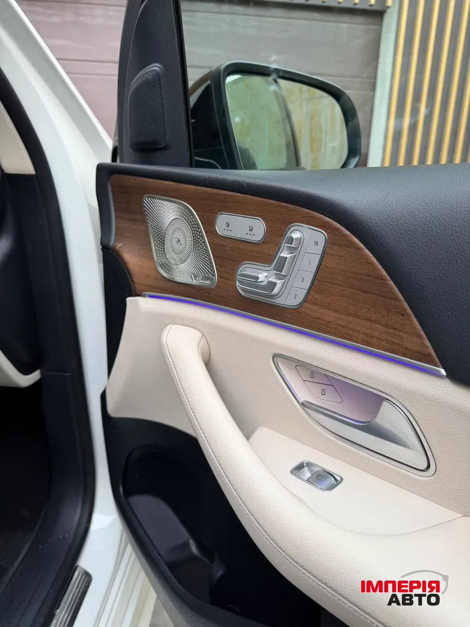 Mercedes-Benz GLS - фото 17