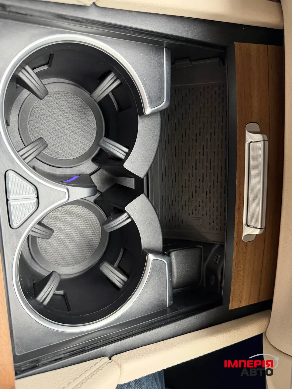 Mercedes-Benz GLS - фото 42