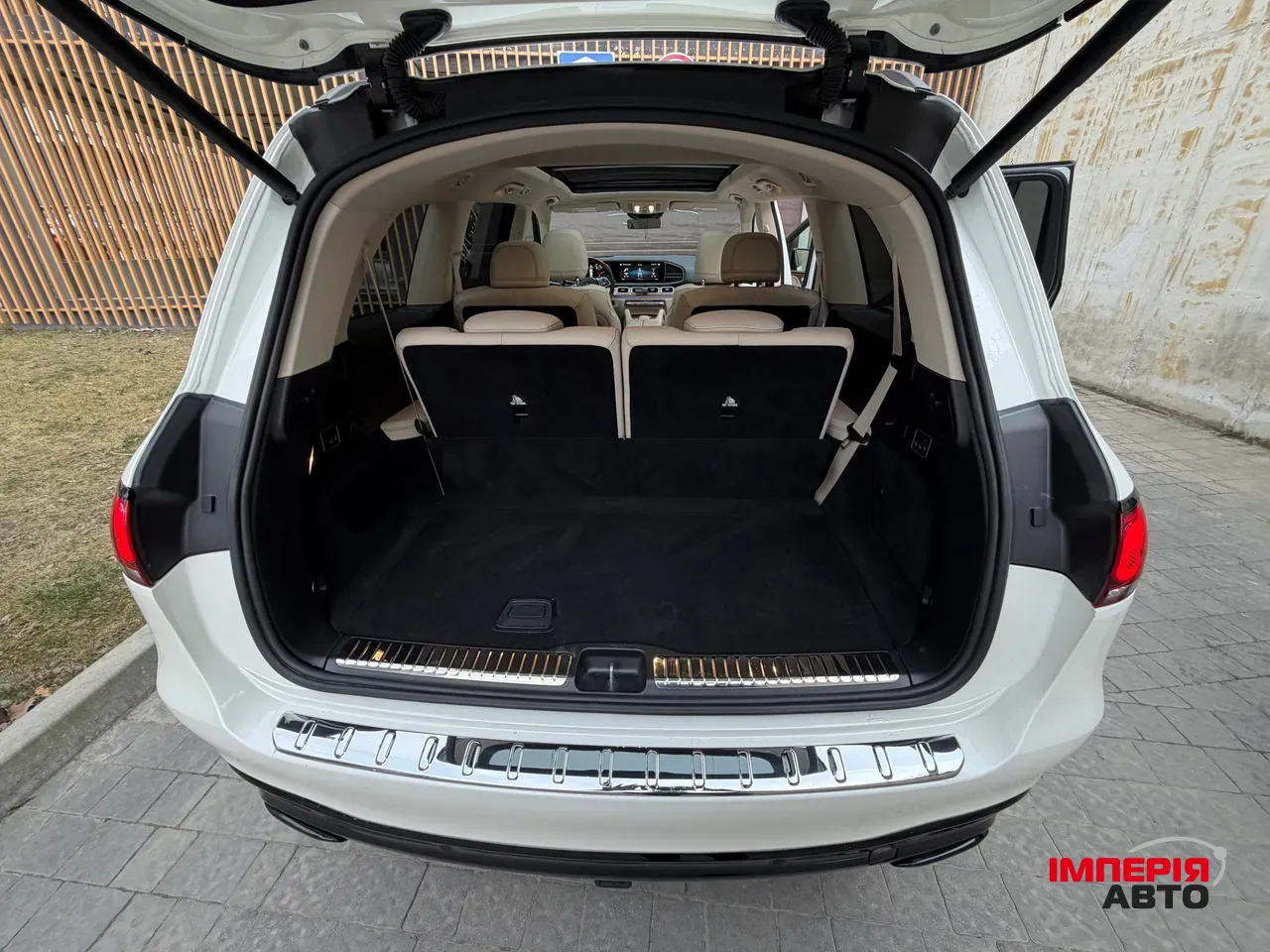 Mercedes-Benz GLS - фото 30