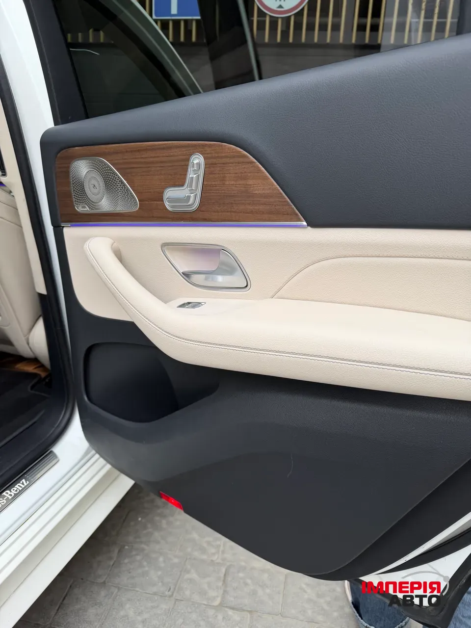 Mercedes-Benz GLS - фото 22