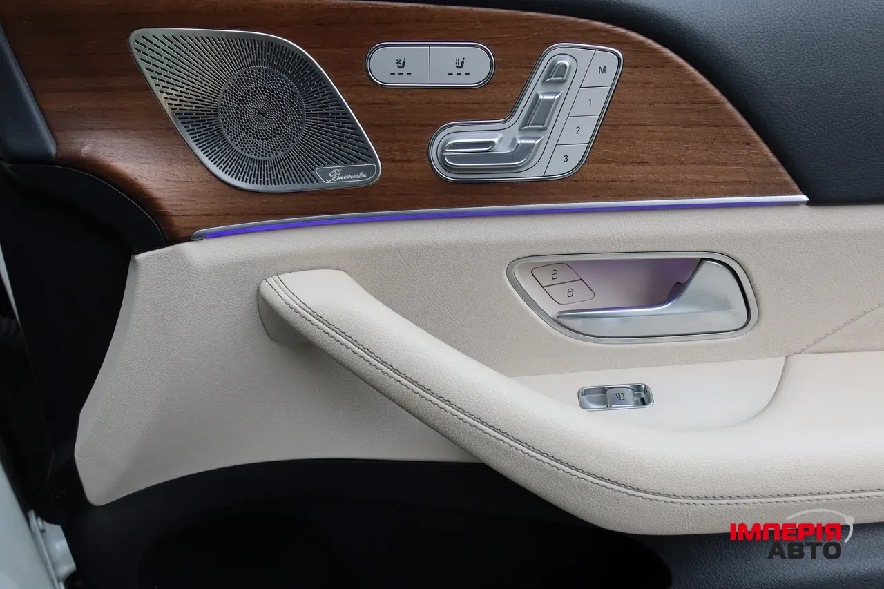 Mercedes-Benz GLS - фото 21