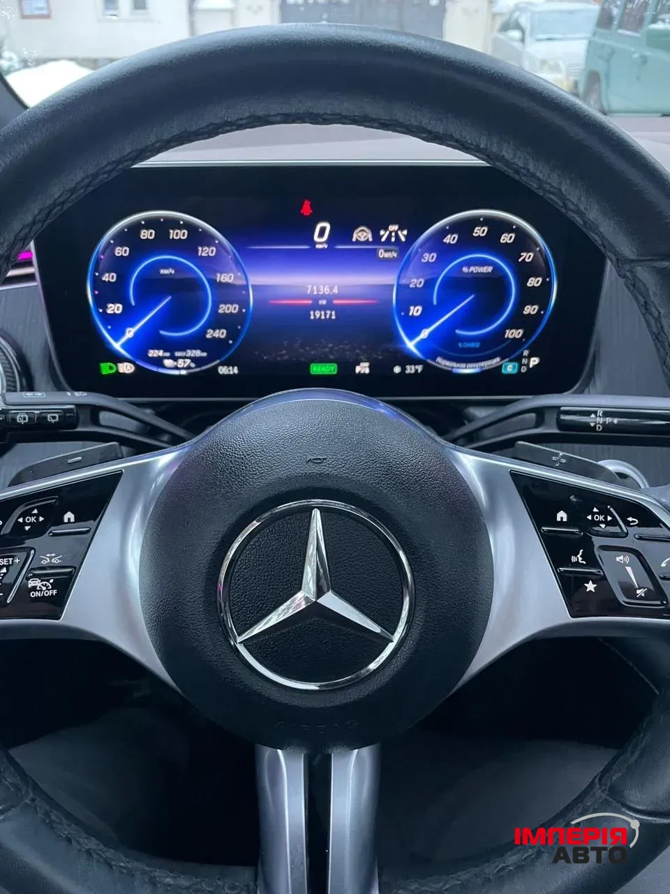 Mercedes-Benz EQE SUV - фото 9