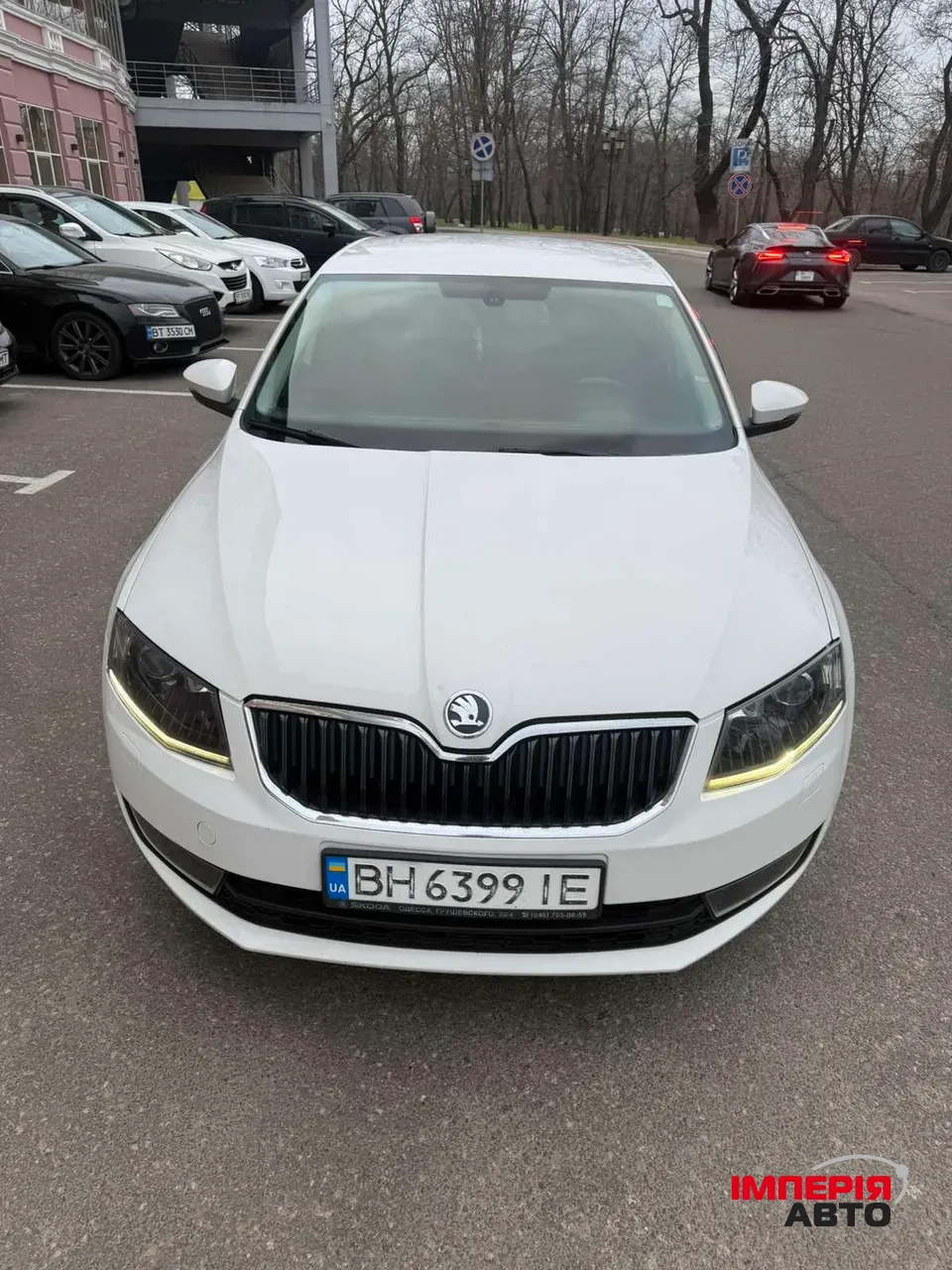 Skoda Octavia - фото 3