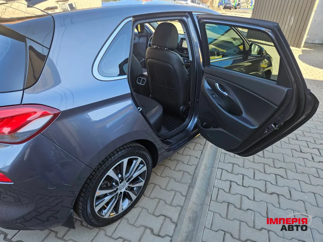 Hyundai i30 - фото 10