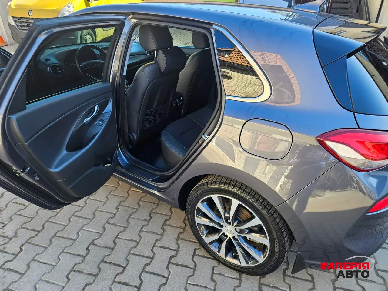 Hyundai i30 - фото 8