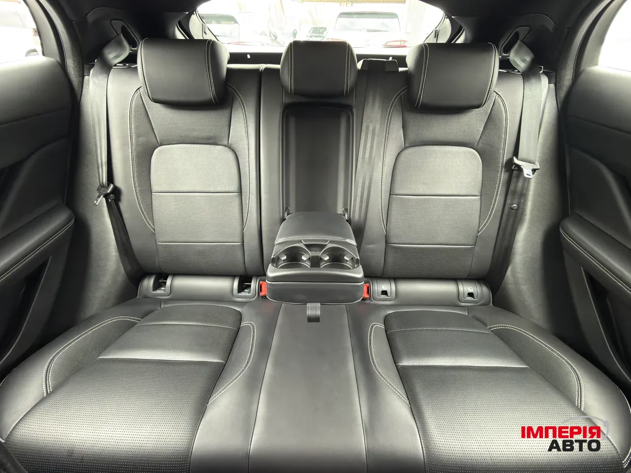 Jaguar I-Pace - фото 13