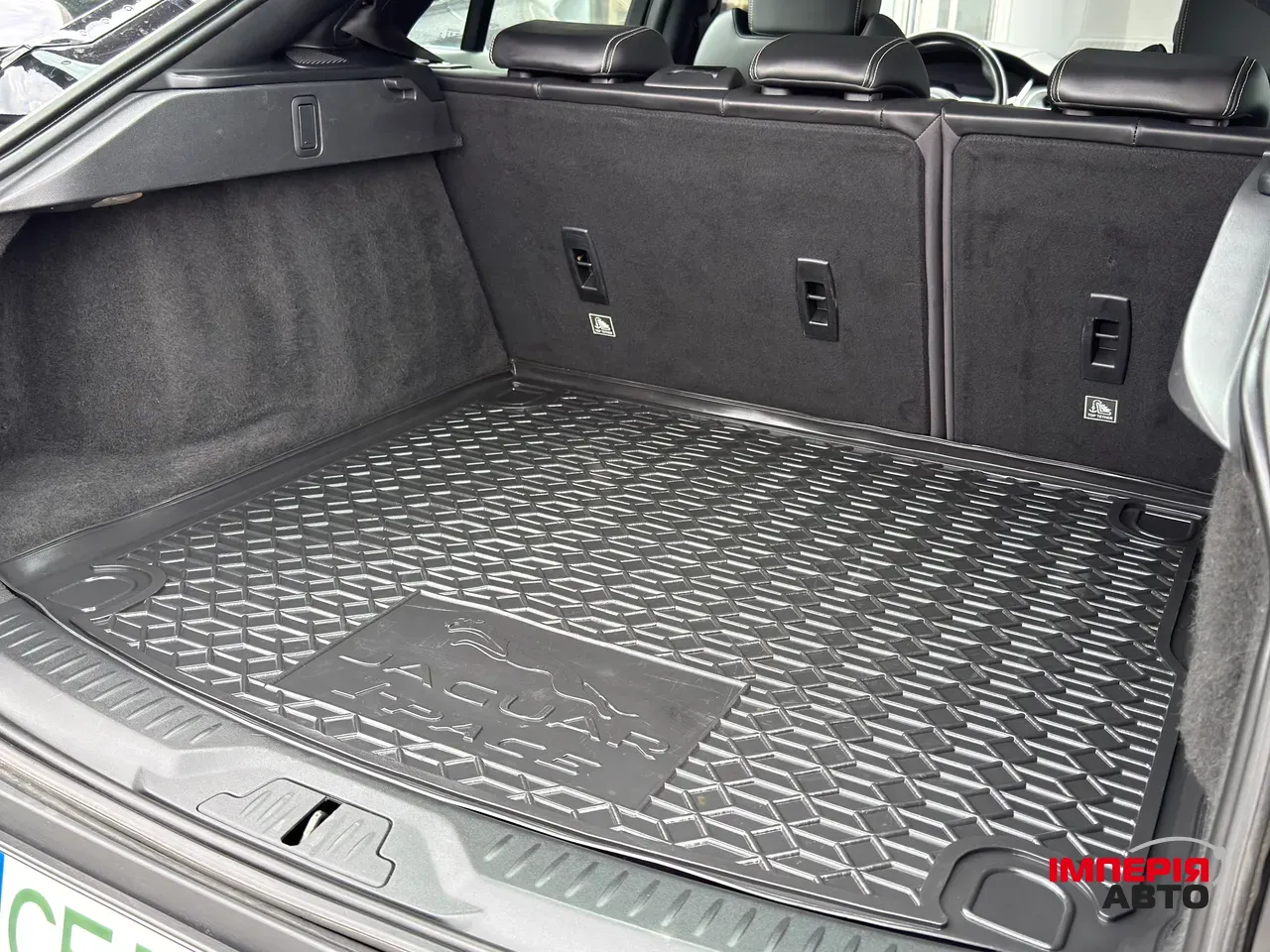 Jaguar I-Pace - фото 16