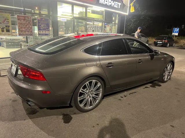 Audi A7 - фото 1