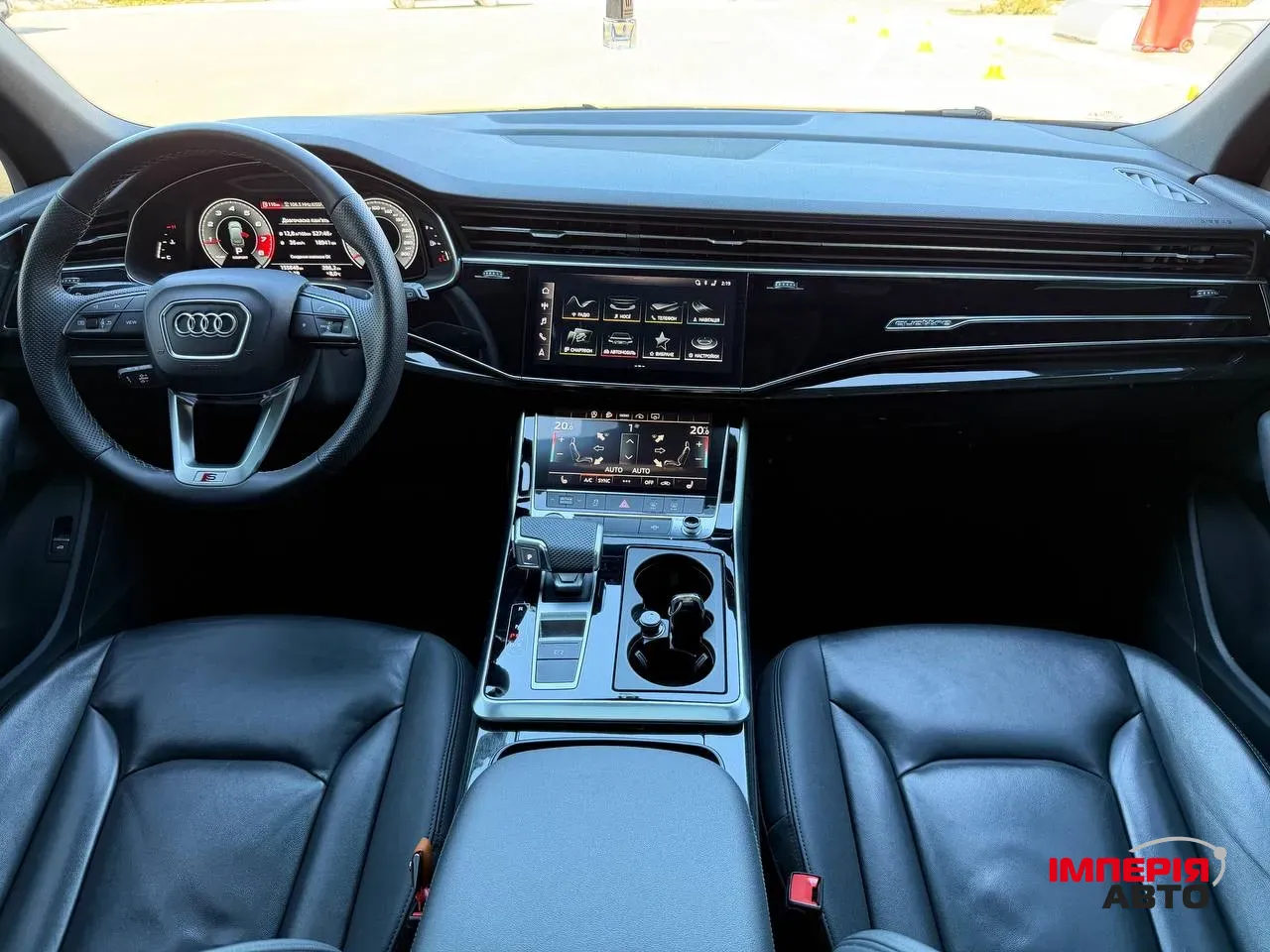 Audi Q7 - фото 27