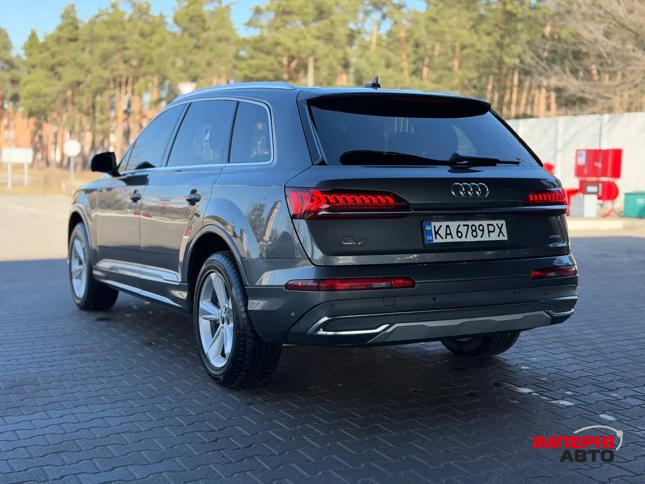 Audi Q7 - фото 15