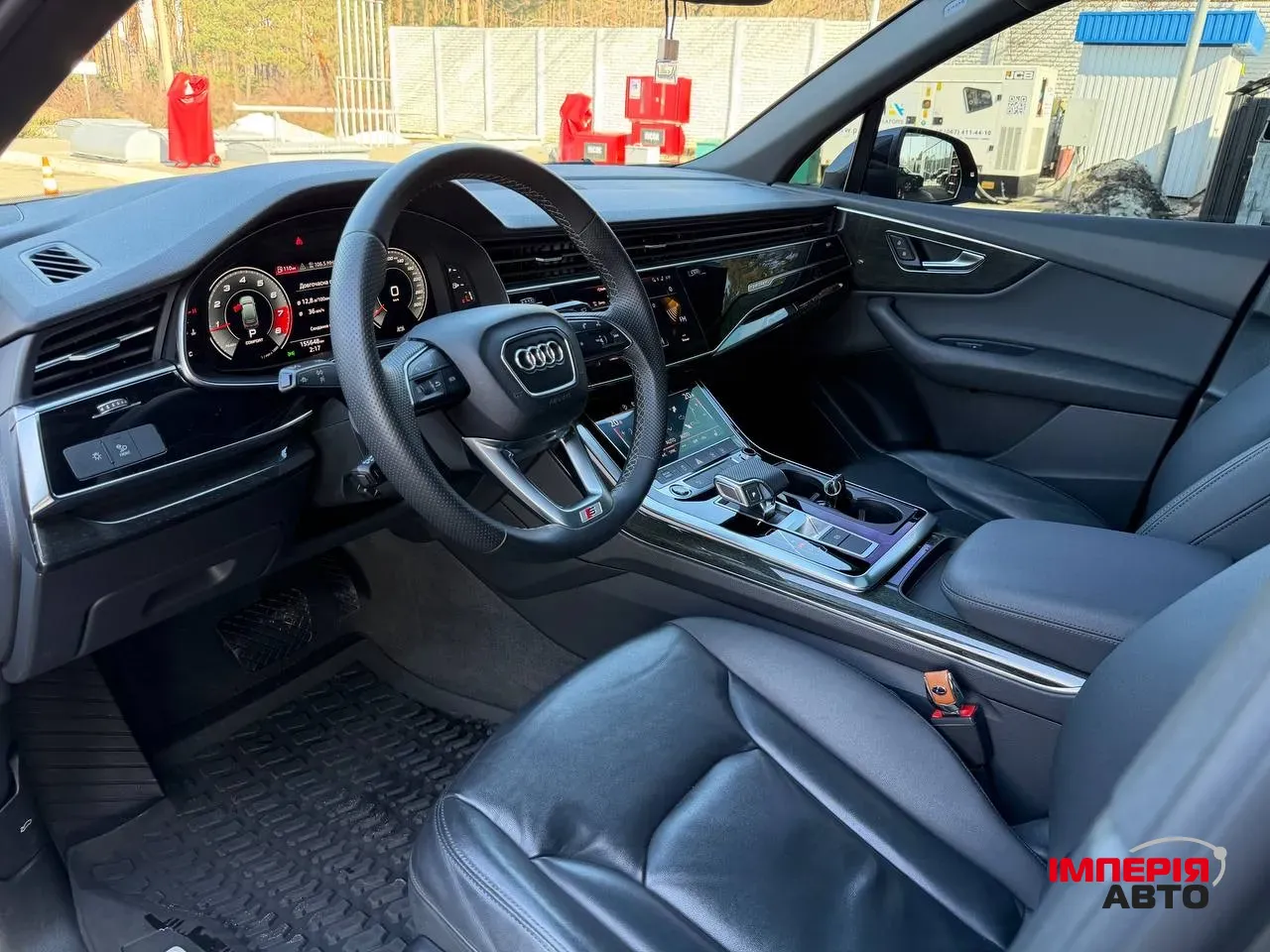 Audi Q7 - фото 23