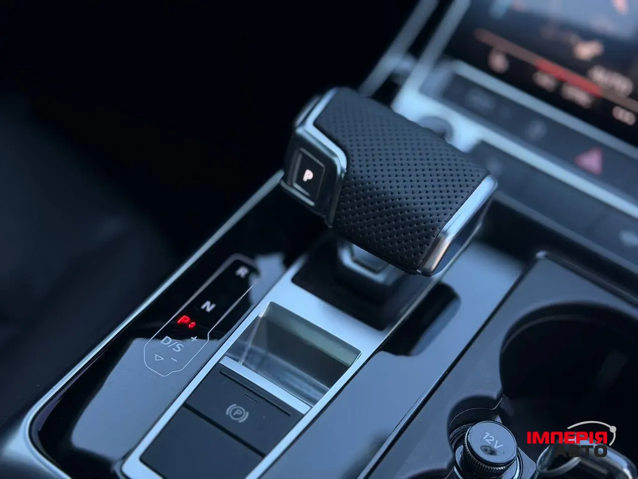 Audi Q7 - фото 33