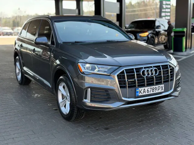 Audi Q7 - фото 3
