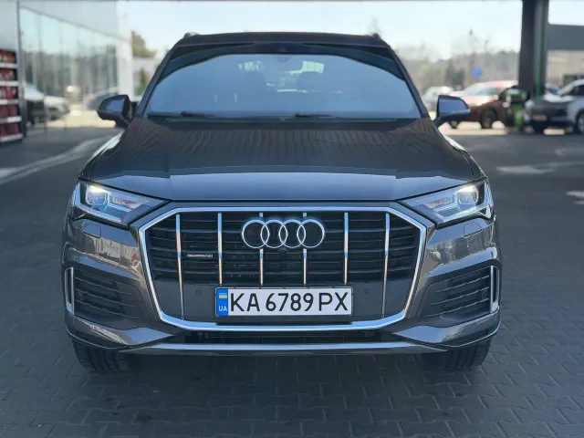 Audi Q7 - фото 5