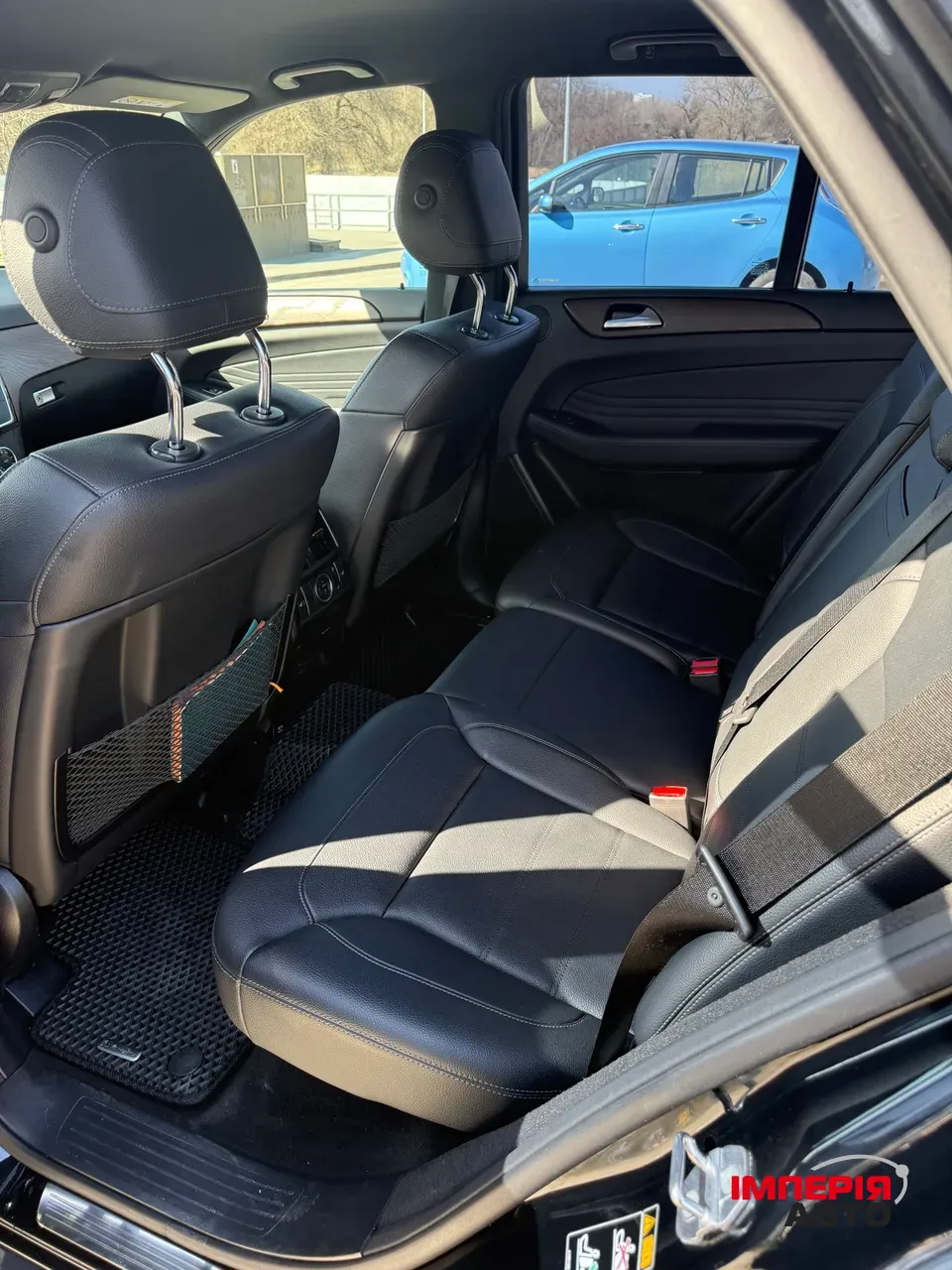 Mercedes-Benz GLE - фото 12