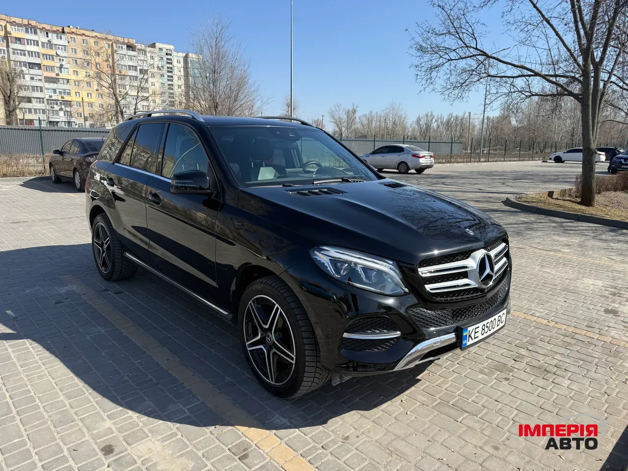 Mercedes-Benz GLE - фото 1