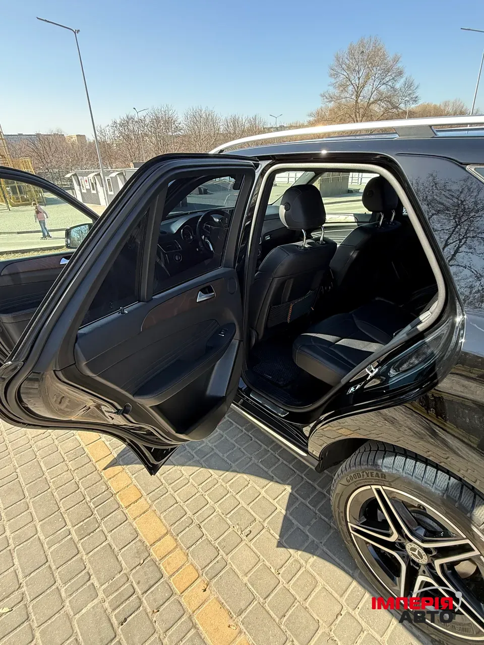 Mercedes-Benz GLE - фото 17