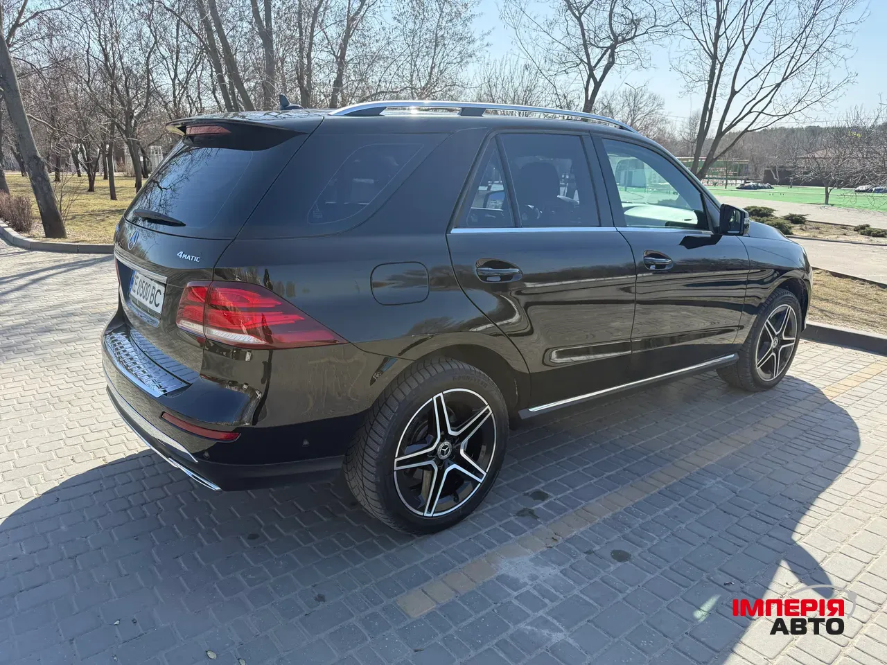 Mercedes-Benz GLE - фото 7