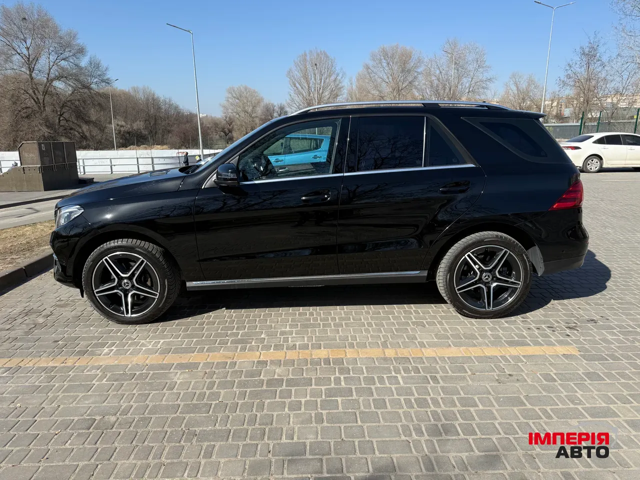 Mercedes-Benz GLE - фото 4