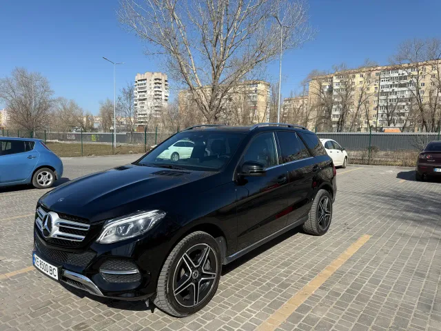 Mercedes-Benz GLE - фото 3