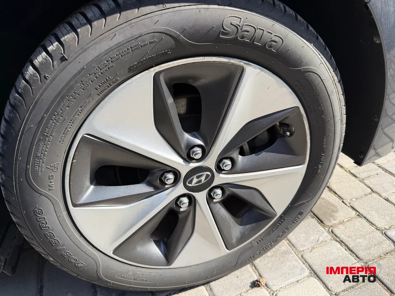 Hyundai IONIQ - фото 20