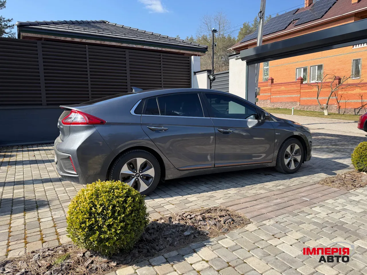 Hyundai IONIQ - фото 4