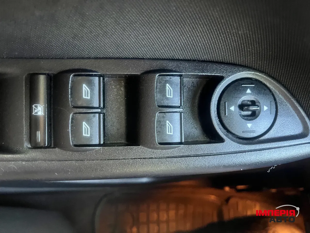 Ford Focus - фото 11