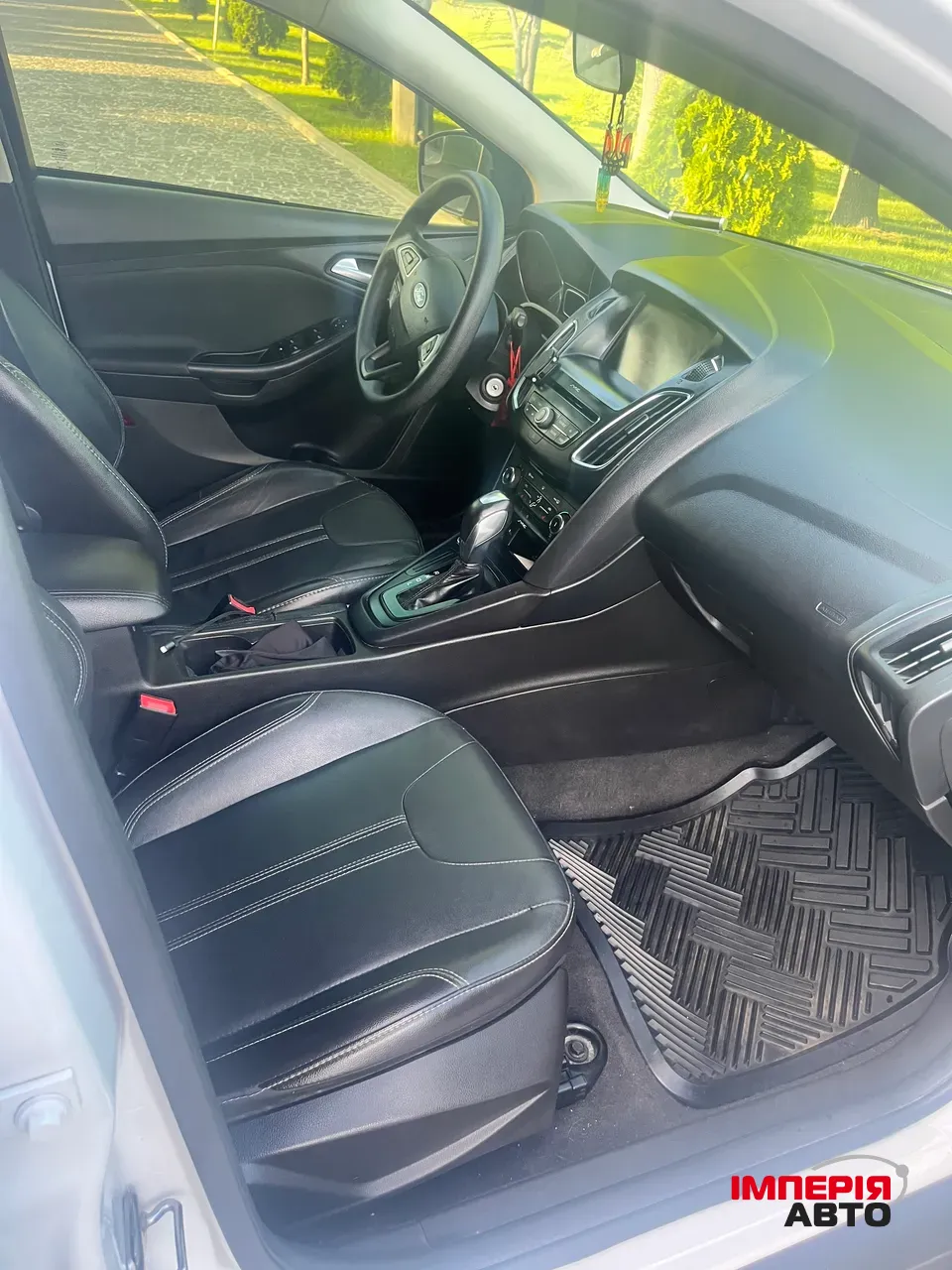 Ford Focus - фото 12