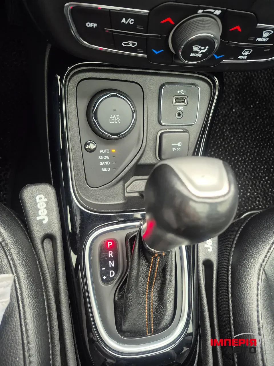 Jeep Compass - фото 17