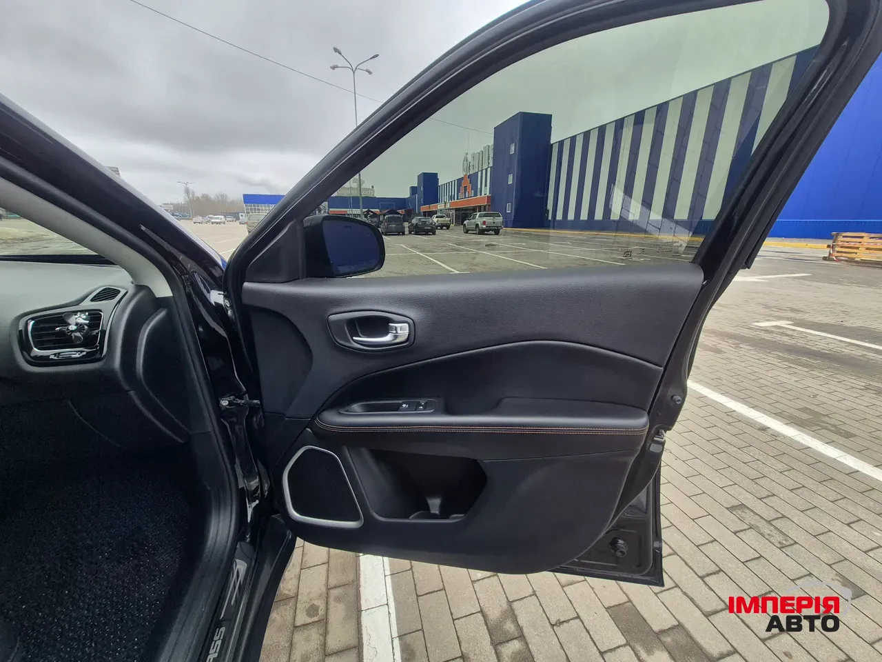 Jeep Compass - фото 13