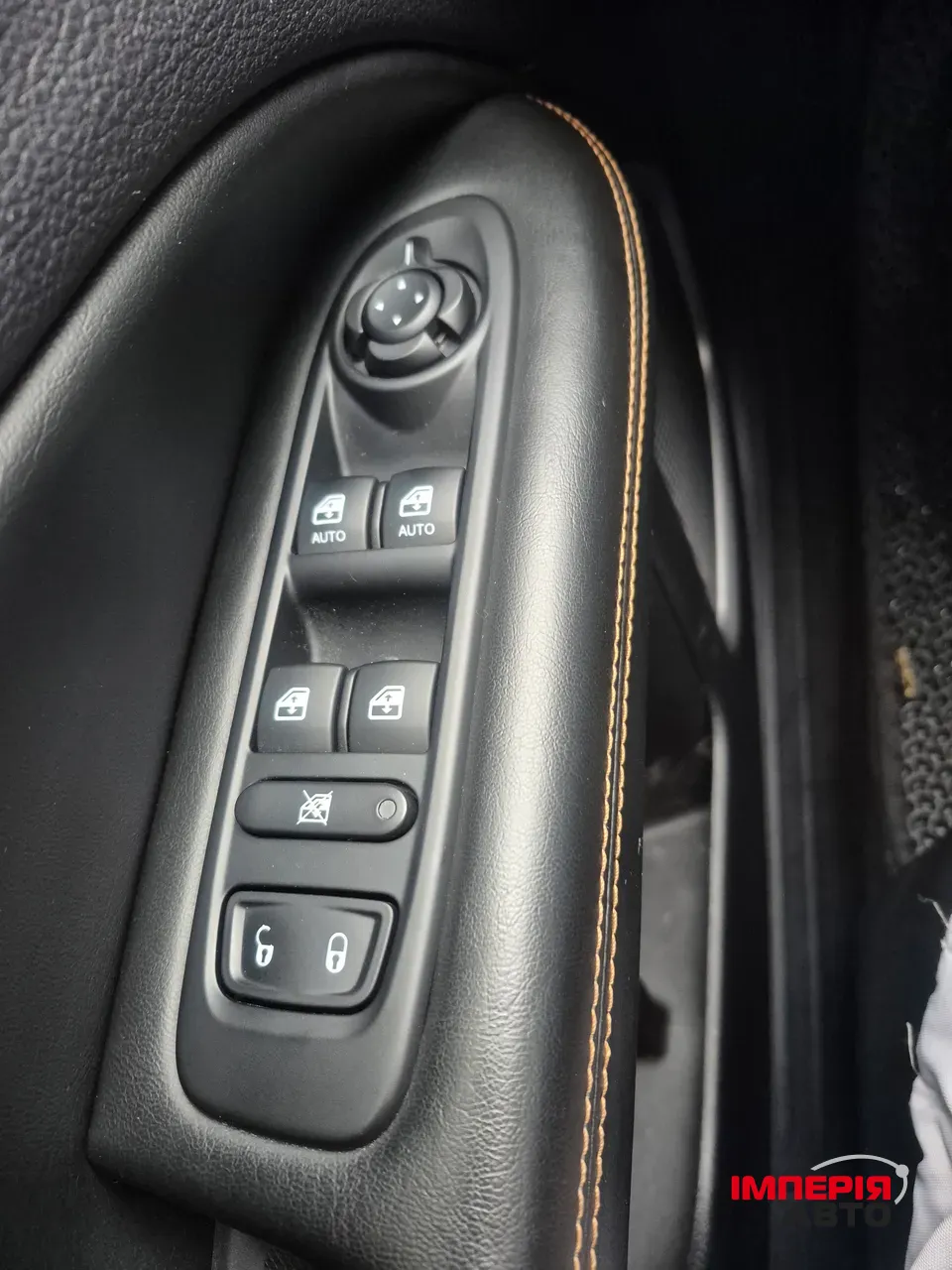 Jeep Compass - фото 15