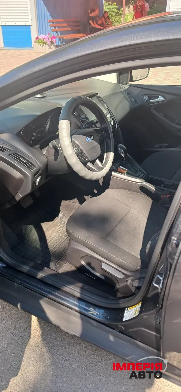 Ford Focus - фото 3