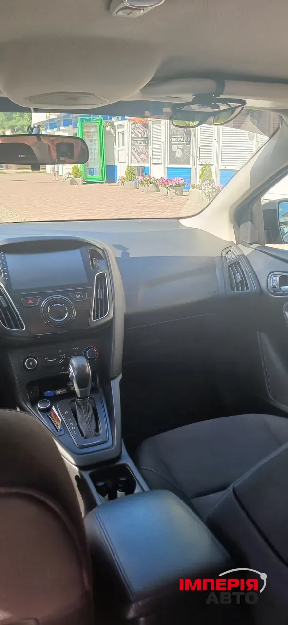 Ford Focus - фото 1