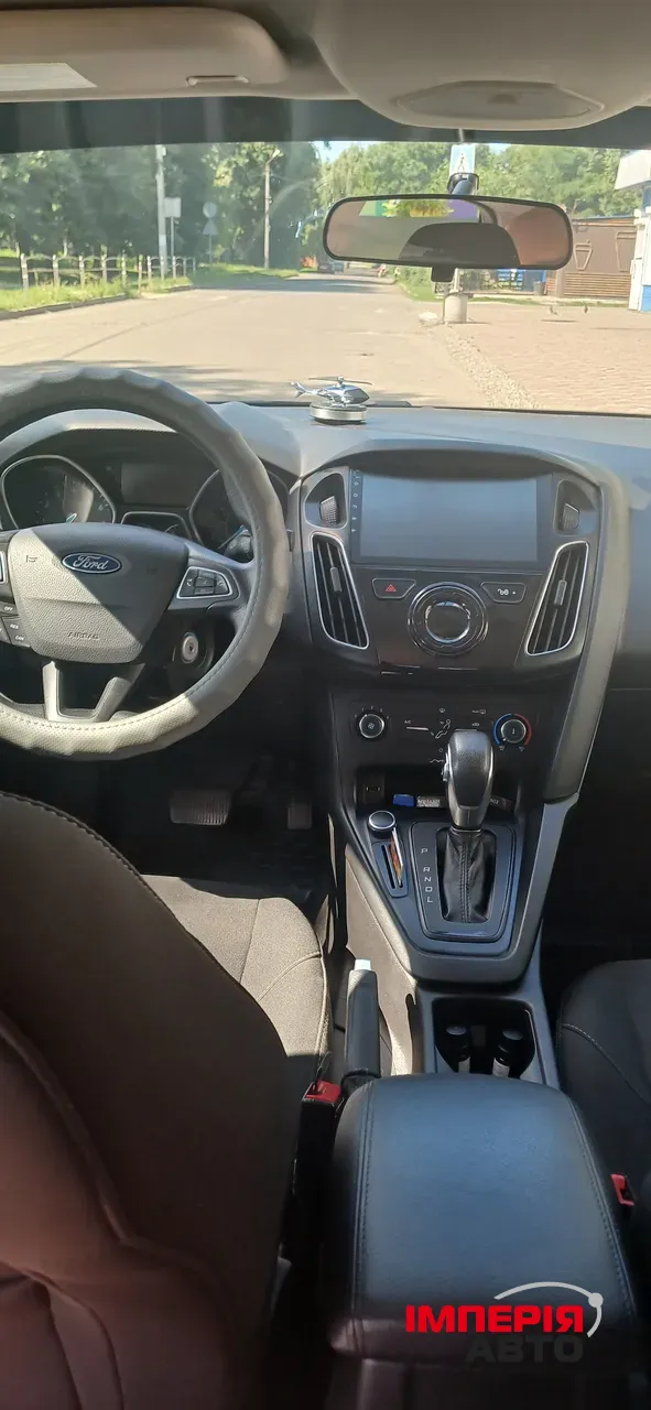 Ford Focus - фото 2