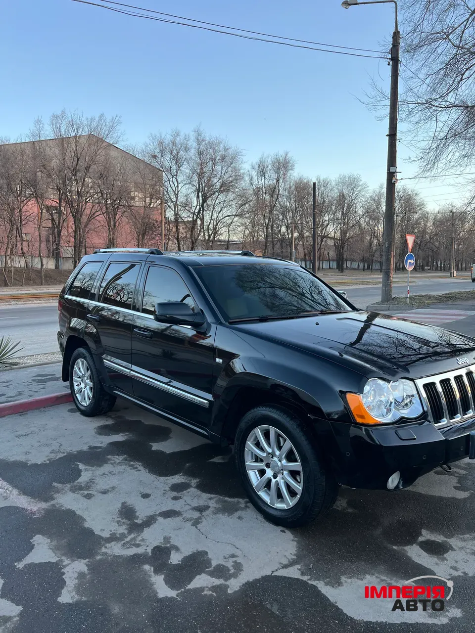 Jeep Grand Cherokee - фото 3