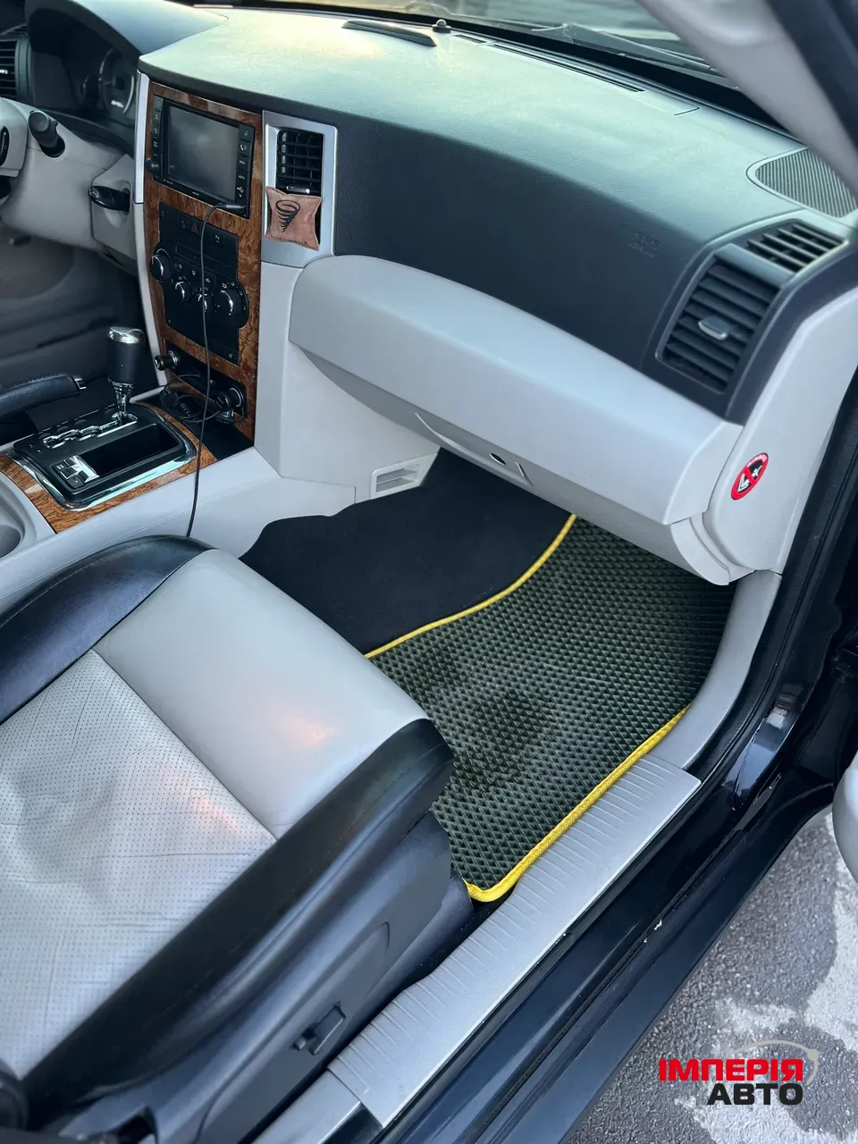 Jeep Grand Cherokee - фото 25