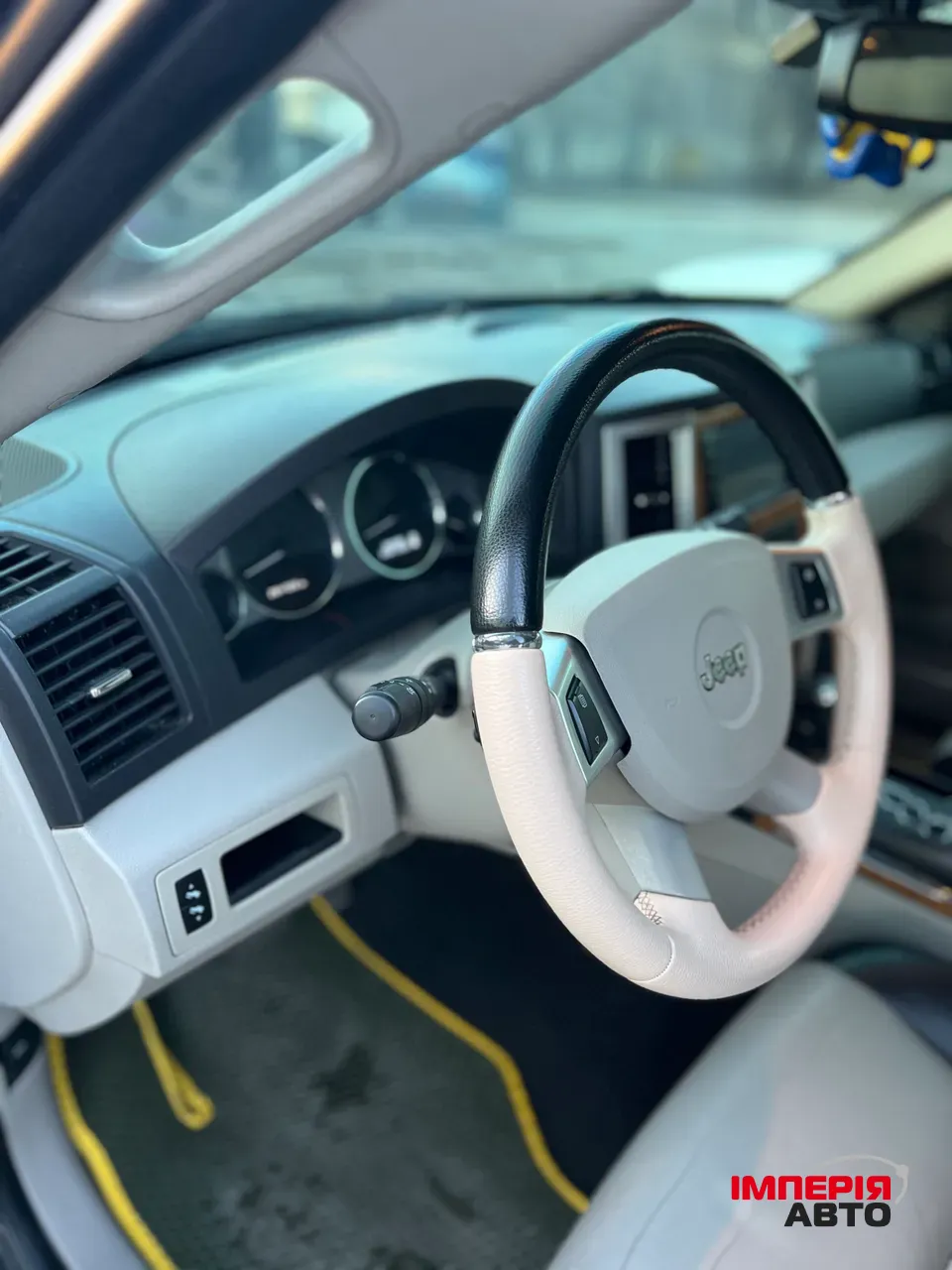 Jeep Grand Cherokee - фото 17