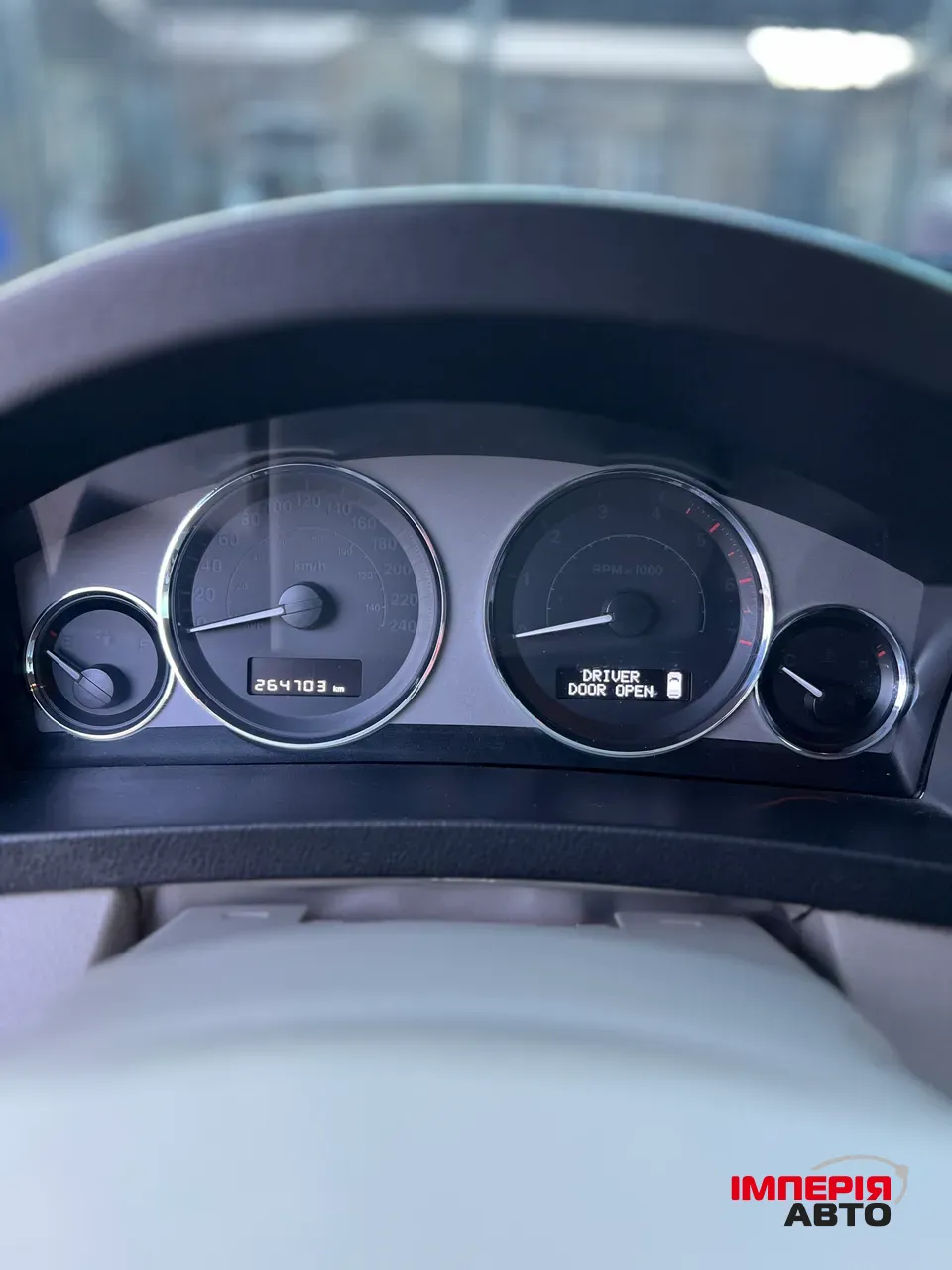 Jeep Grand Cherokee - фото 28