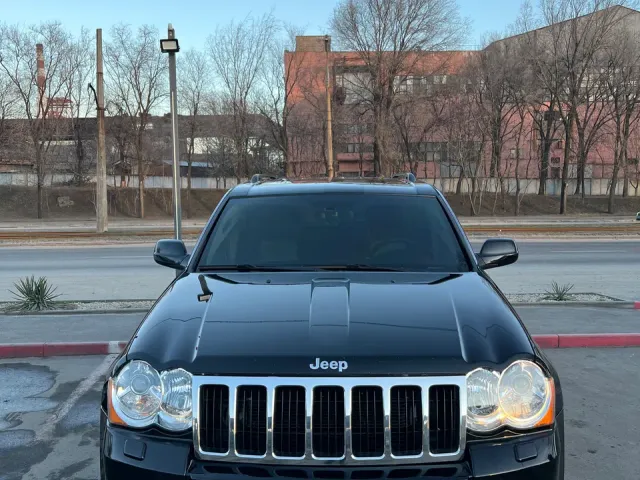 Jeep Grand Cherokee - фото 2