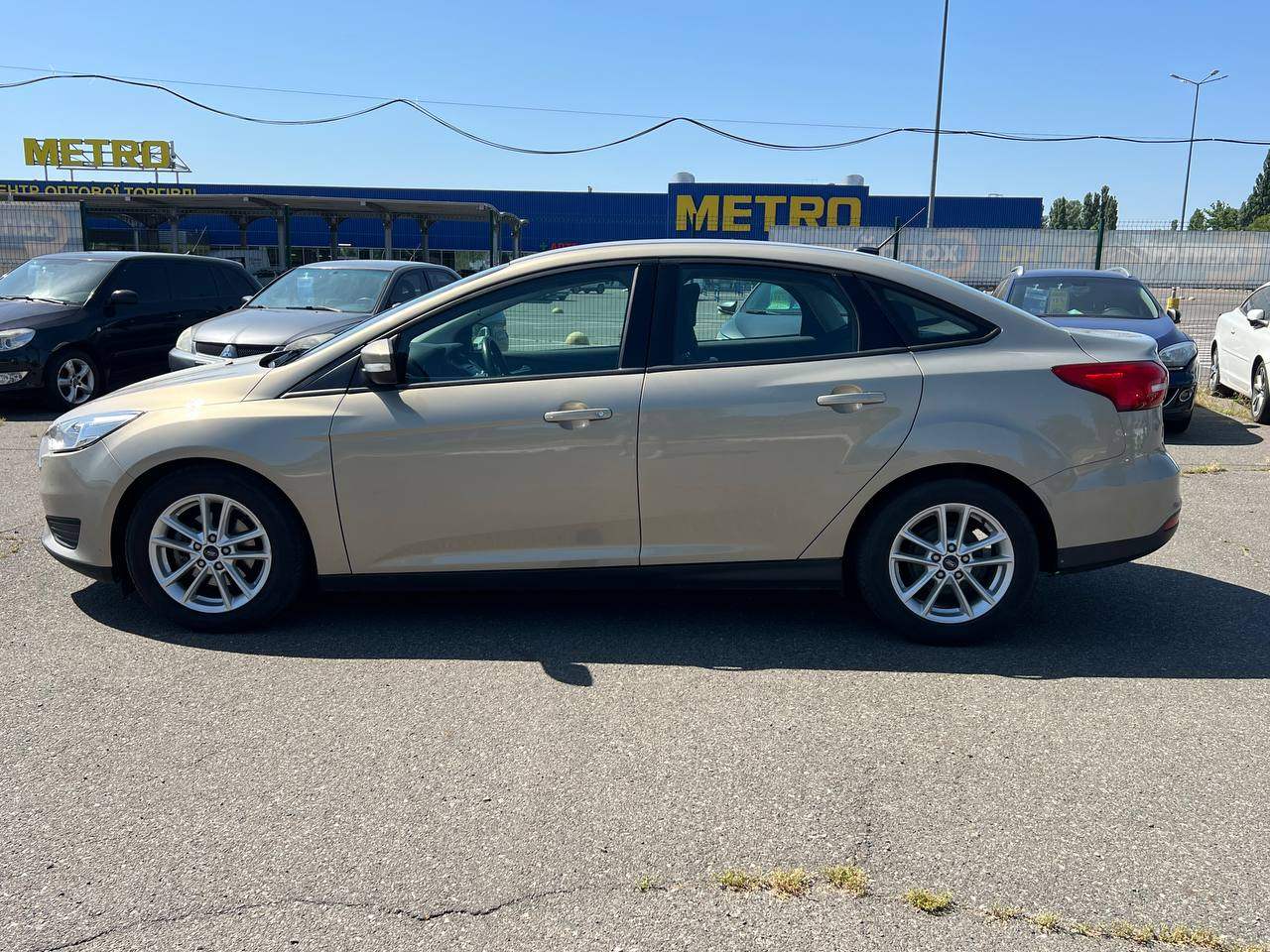 Ford Focus - фото 5