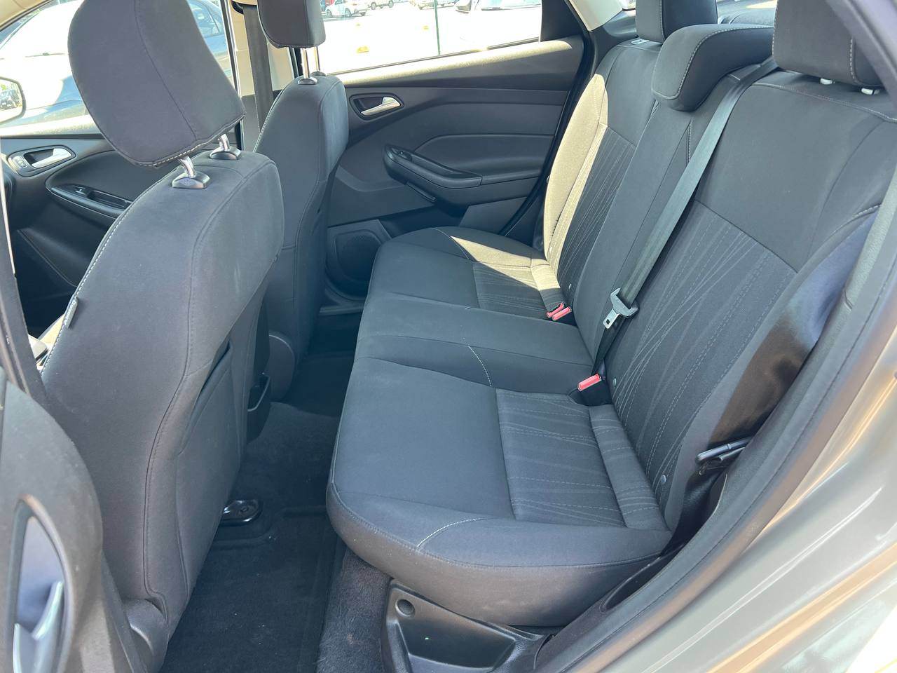 Ford Focus - фото 7