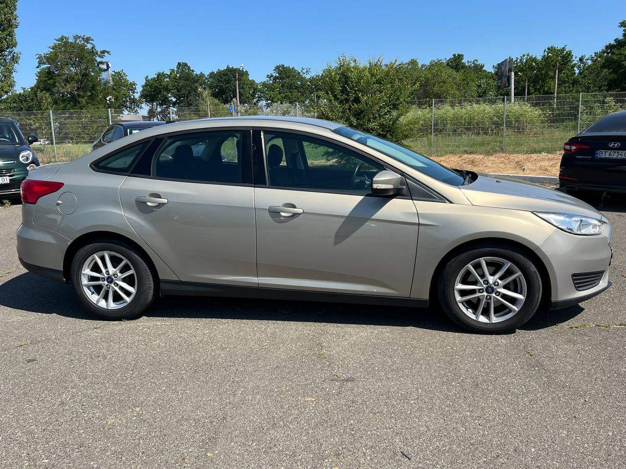 Ford Focus - фото 6