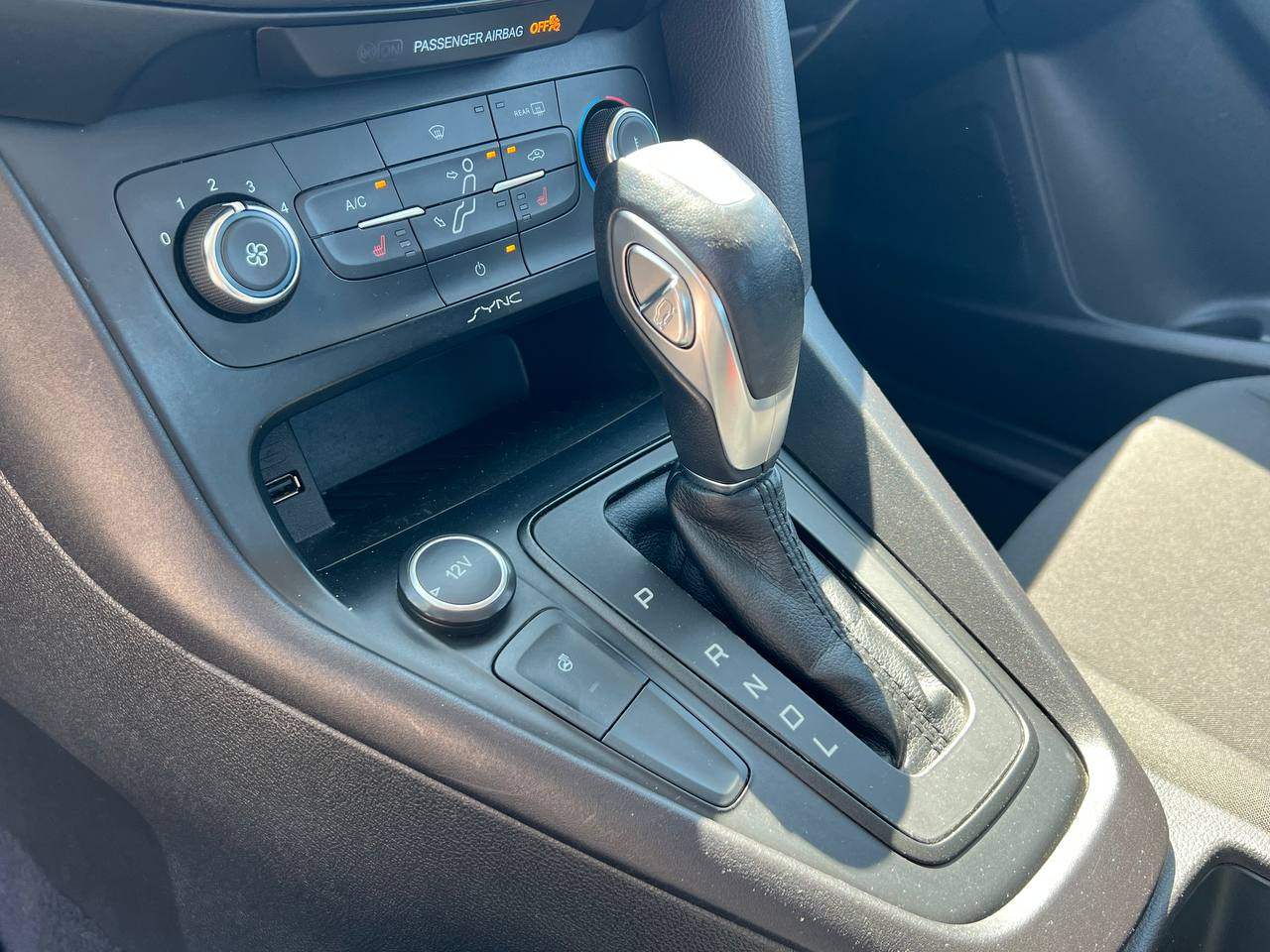 Ford Focus - фото 20