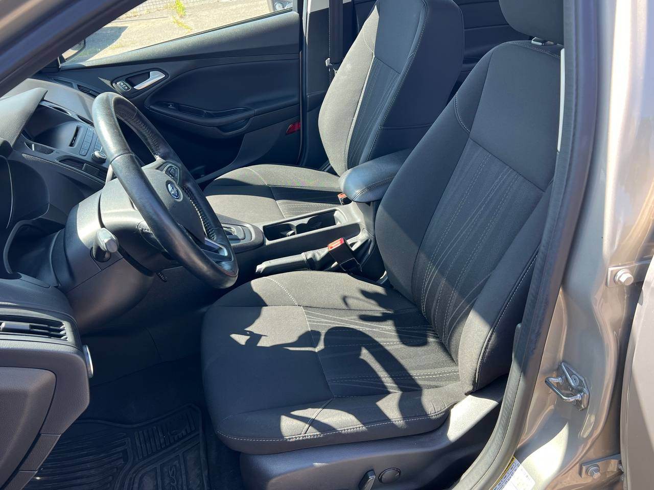 Ford Focus - фото 4