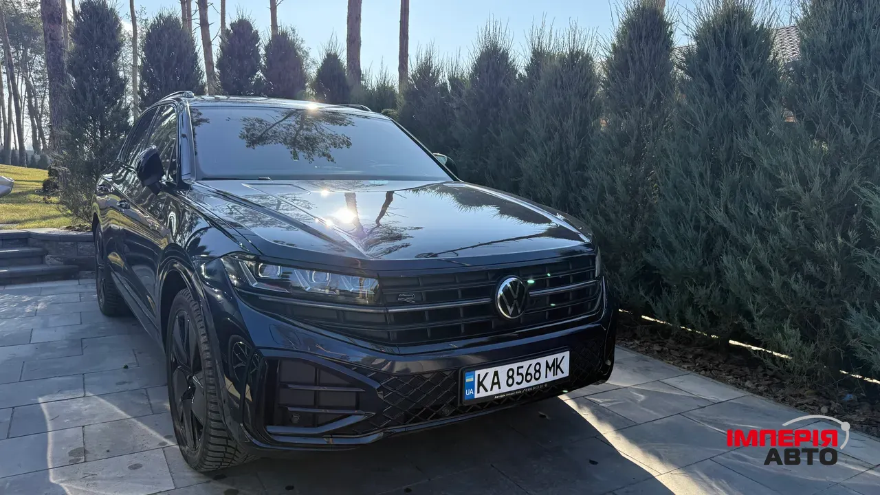 Volkswagen Touareg - фото 2